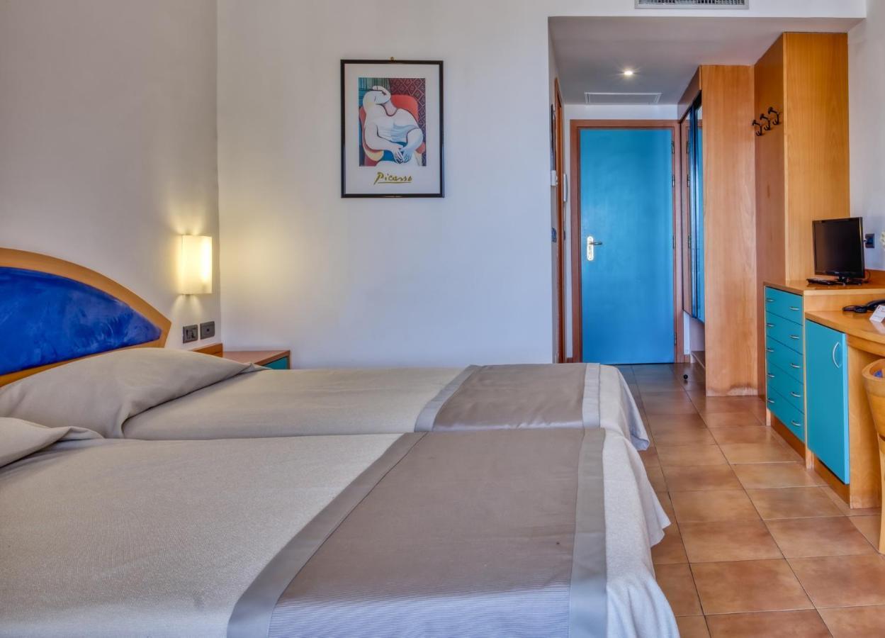 Hotel Antares Letojanni Exterior photo