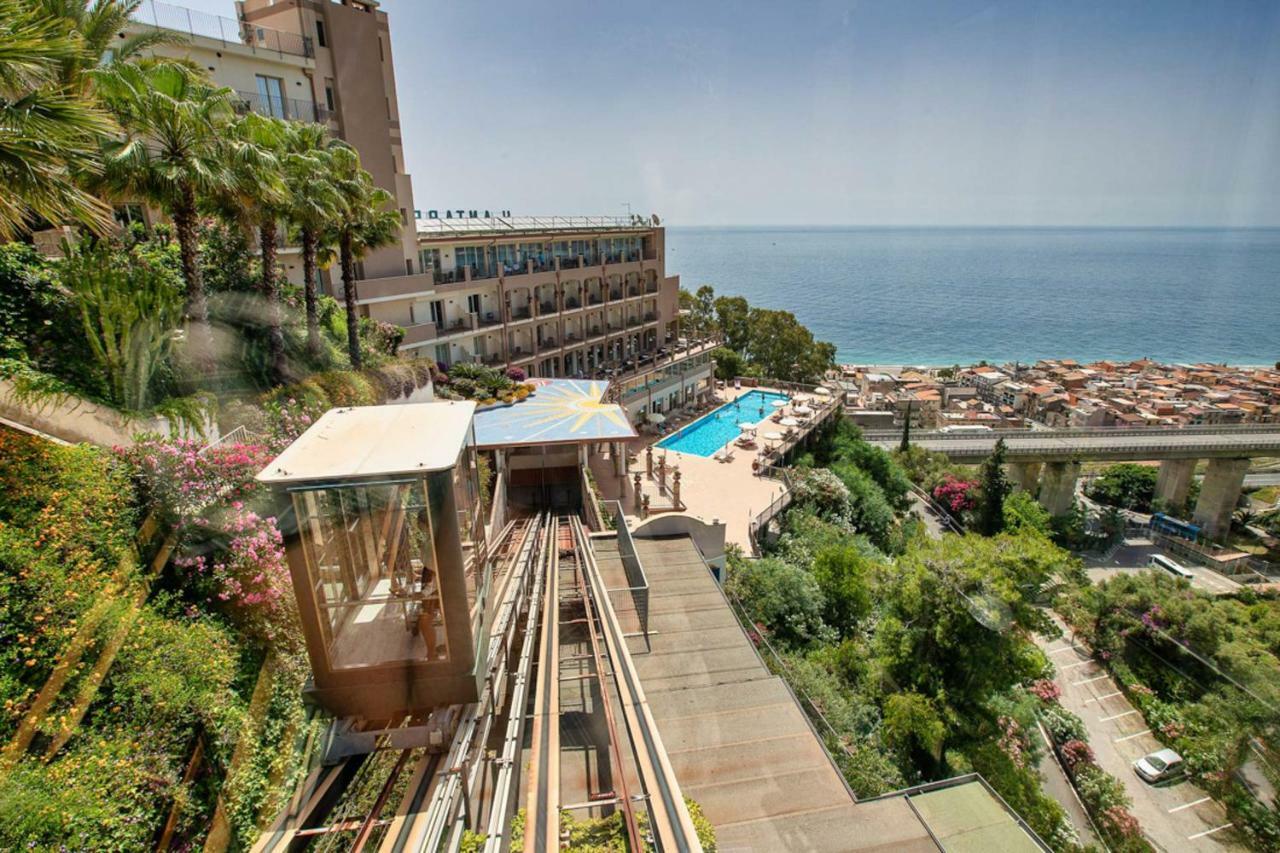 Hotel Antares Letojanni Exterior photo