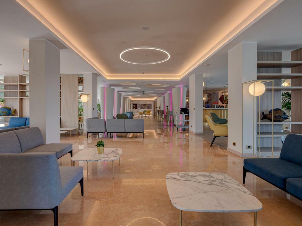 Hotel Antares Letojanni Exterior photo